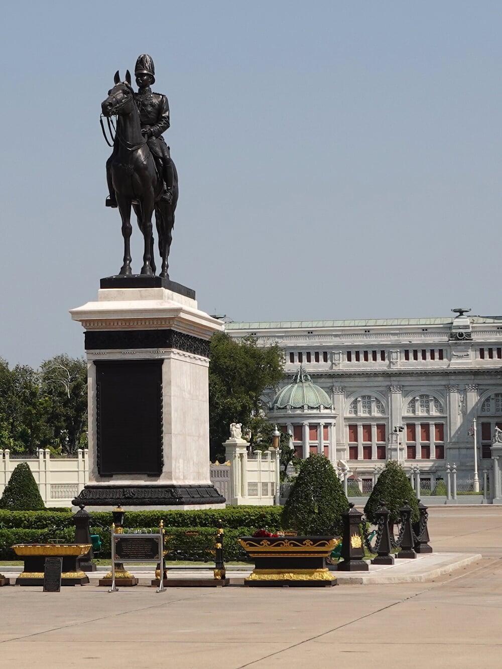 Rock Around Dusit — L'influence italienne, des débuts de Rattanakosin à Bangkok (Visites guidées thématiques privées à Bangkok)