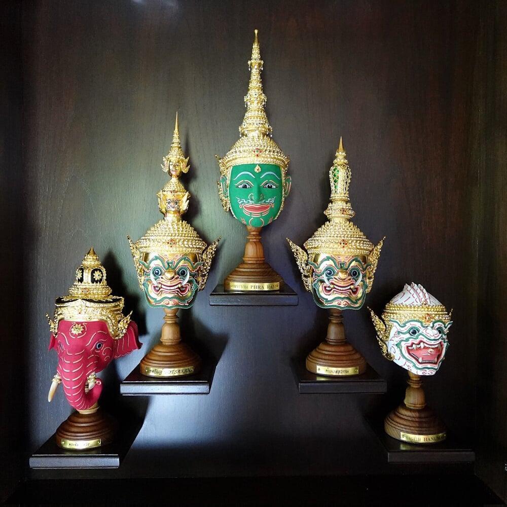 Purchase Traditional Thai Art and Crafts in Bangkok