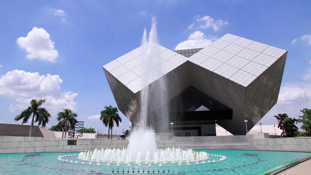 National Science Museum — Discover Bangkok’s Cultural Heritage through Private Guided Museum Tours.