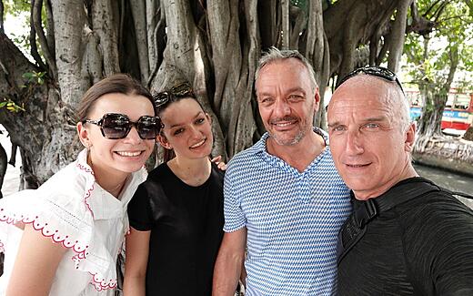 Private Guided Tours in Bangkok - Visites Privees Guidees a Bangkok