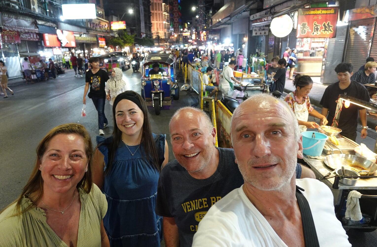 Private Guided Tours in Bangkok - Visites Privees Guidees a Bangkok