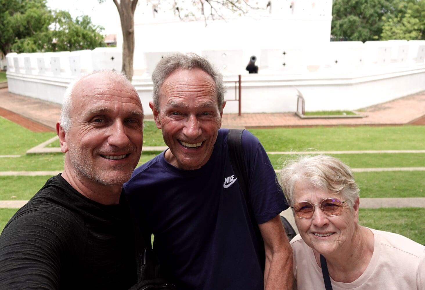 Private Guided Tours in Bangkok - Visites Privees Guidees a Bangkok