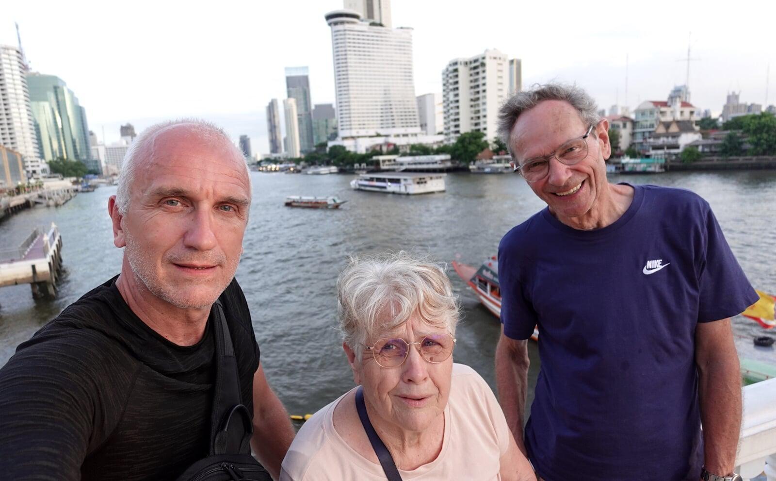 Private Guided Tours in Bangkok - Visites Privees Guidees a Bangkok