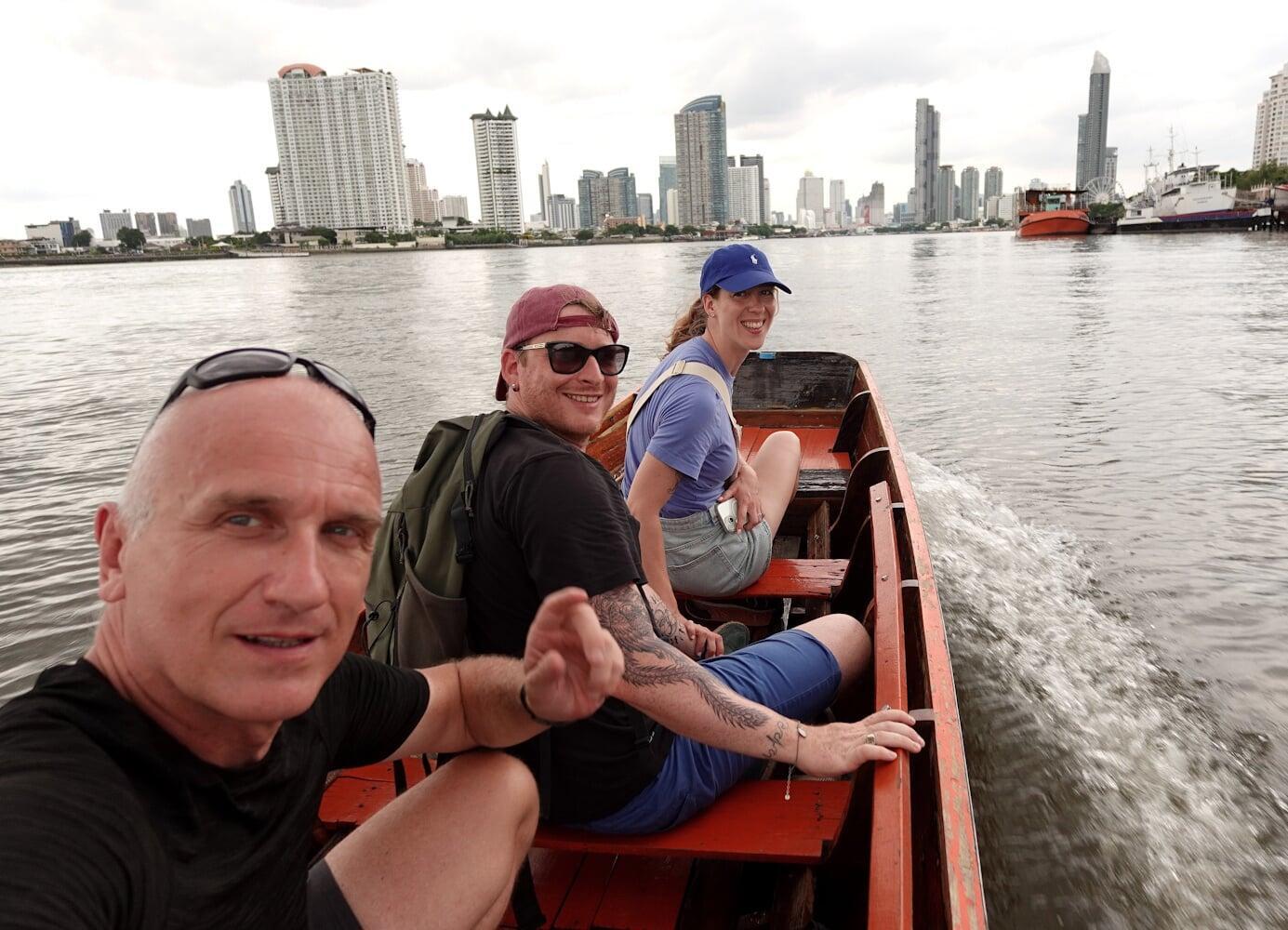 Private Guided Tours in Bangkok - Visites Privees Guidees a Bangkok