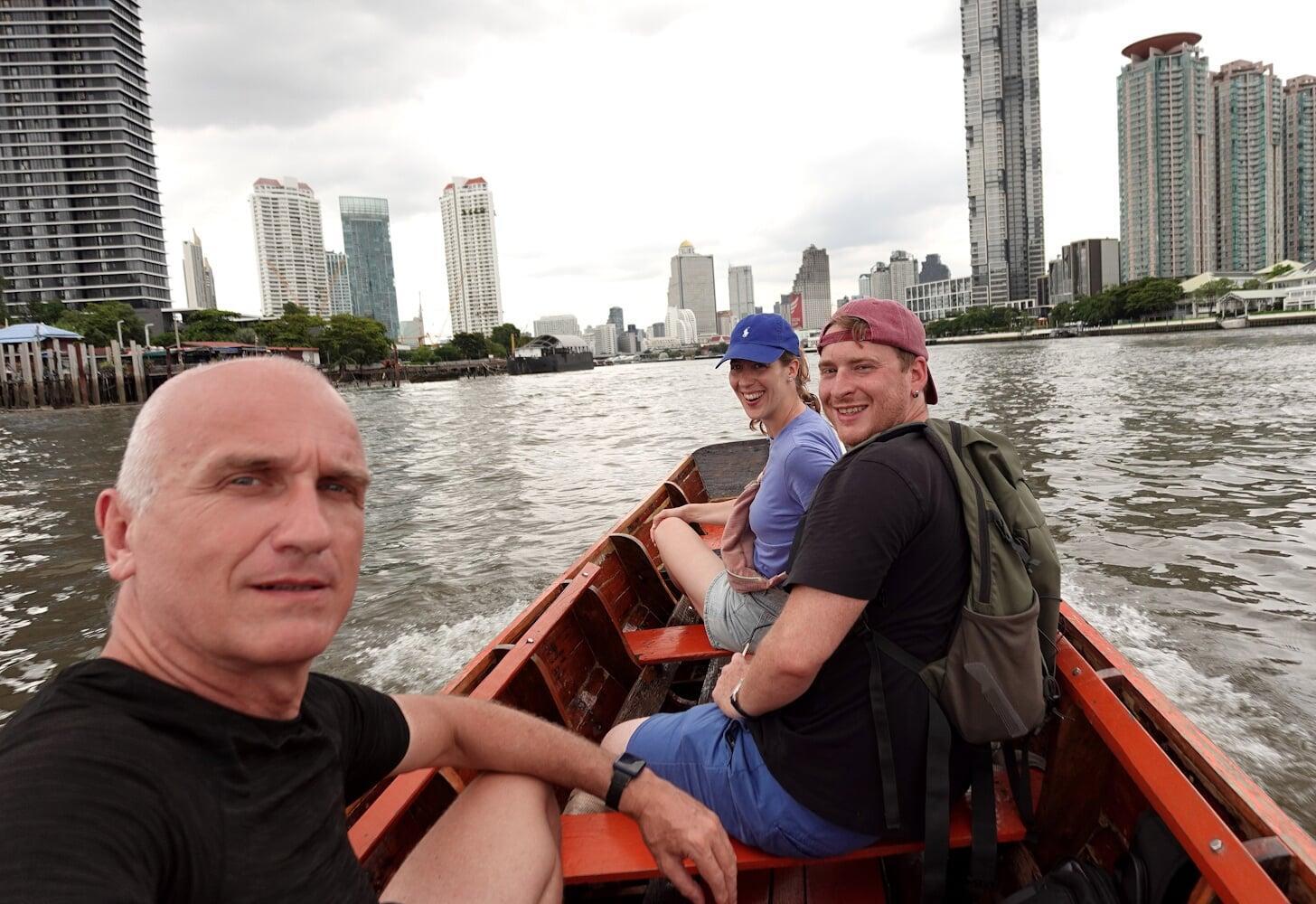 Private Guided Tours in Bangkok - Visites Privees Guidees a Bangkok