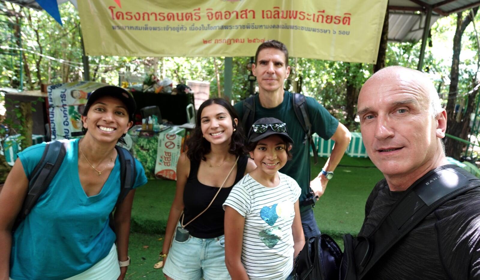 Private Guided Tours in Bangkok - Visites Privees Guidees a Bangkok