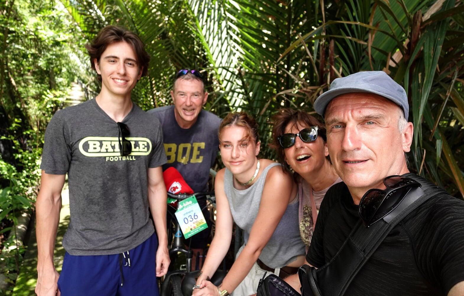 Private Guided Tours in Bangkok - Visites Privees Guidees a Bangkok