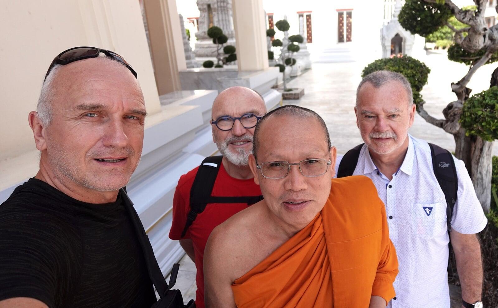 Private Guided Tours in Bangkok - Visites Privees Guidees a Bangkok