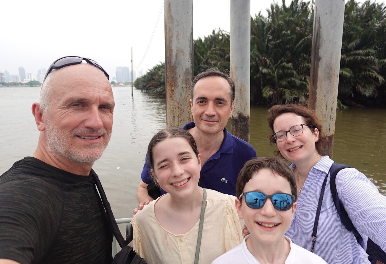 Private Guided Tours in Bangkok - Visites Privees Guidees a Bangkok