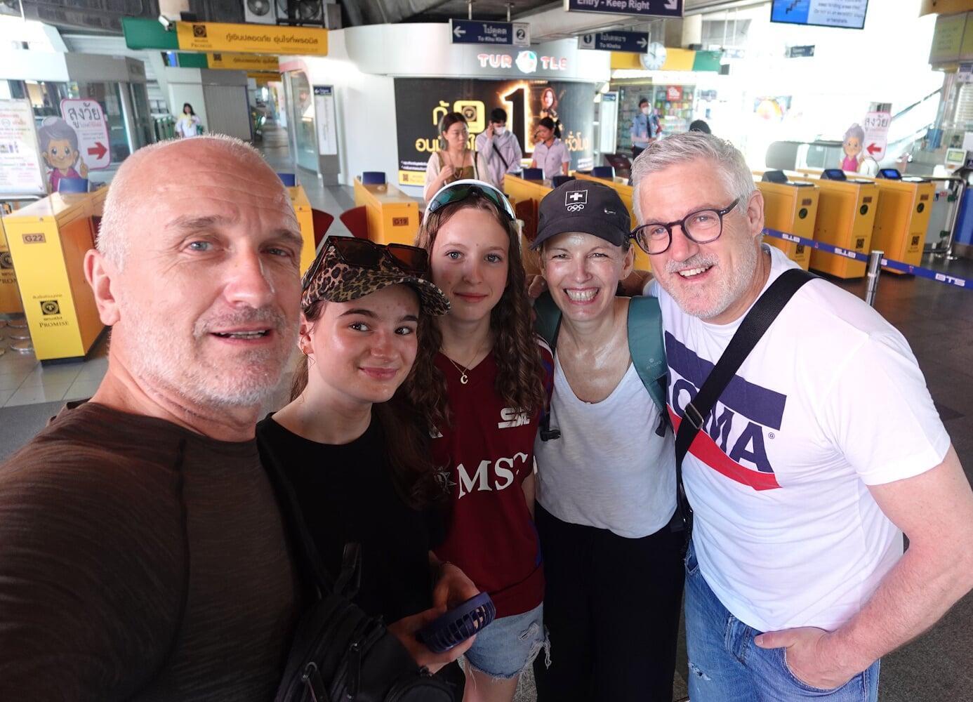 Private Guided Tours in Bangkok - Visites Privees Guidees a Bangkok