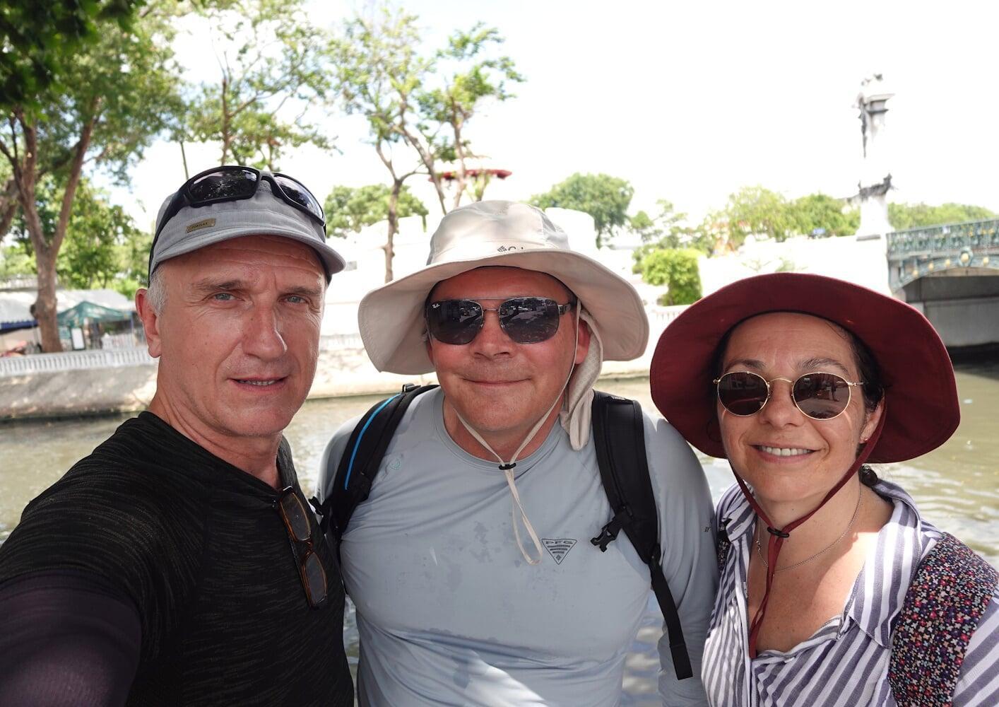 Private Guided Tours in Bangkok - Visites Privees Guidees a Bangkok